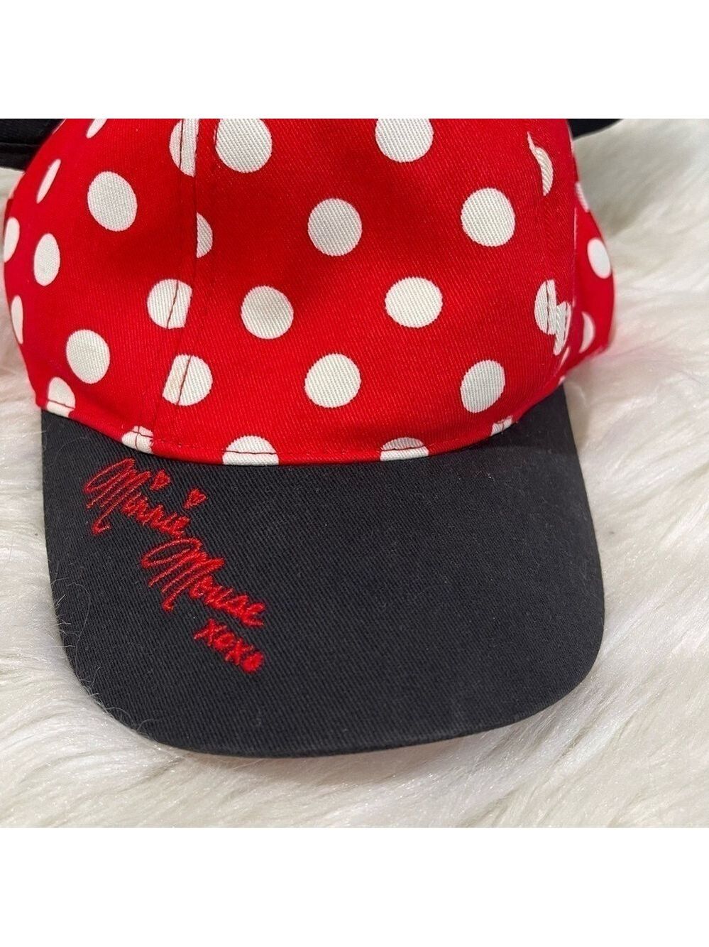 Disney Girls Minnie Mouse Red & Black Hat! - Picture 2 of 6